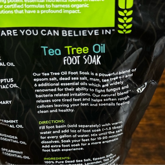 Daily Remedy Tea Tree Oil Foot Soak 16oz. - Picture 3 of 4